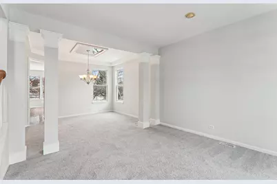 148 Rosewood Drive, Streamwood, IL 60107 - Photo 35