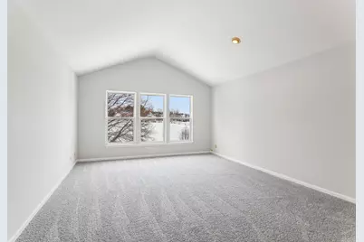 148 Rosewood Drive, Streamwood, IL 60107 - Photo 9