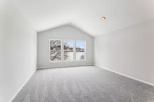 148 Rosewood Dr, Streamwood, IL 60107 - Photo 9