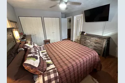 1403 W Beach Road, Waukegan, IL 60087 - Photo 31