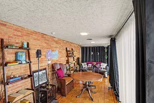 5501 W 102nd St, Oak Lawn, IL 60453 - Photo 9