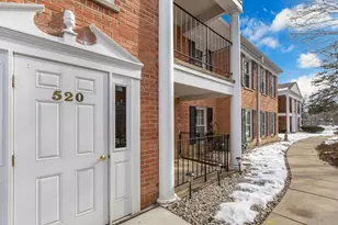 520 Shorely Dr, Barrington, IL 60010 - Photo 17