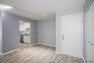 8415 W 95th St, Hickory Hills, IL 60457 - Photo 5