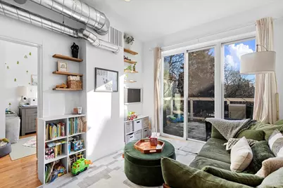 3144 N Spaulding Avenue #2, Chicago, IL 60618 - Photo 9