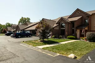 10820 Kathleen Ct, Palos Hills, IL 60465 - Photo 3