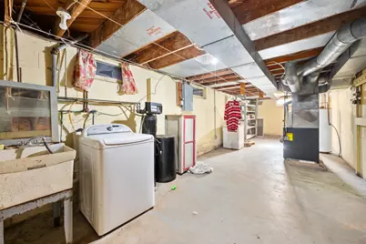 212 Kishwaukee Drive, Sycamore, IL 60178 - Photo 21