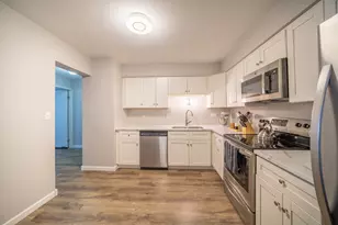 714 Walnut Dr, Darien, IL 60561 - Photo 11