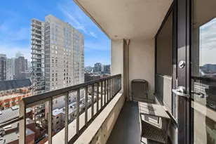 1030 N State St, Chicago, IL 60610 - Photo 15