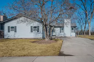 5742 Woodgate Dr, Matteson, IL 60443 - Photo 1