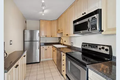 3900 N Lake Shore Drive #12D, Chicago, IL 60613 - Photo 5