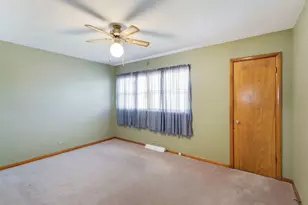 702 Willow Dr, Chicago Heights, IL 60411 - Photo 9