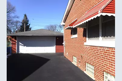 702 Willow Drive, Chicago Heights, IL 60411 - Photo 19