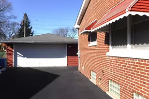 702 Willow Dr, Chicago Heights, IL 60411 - Photo 19