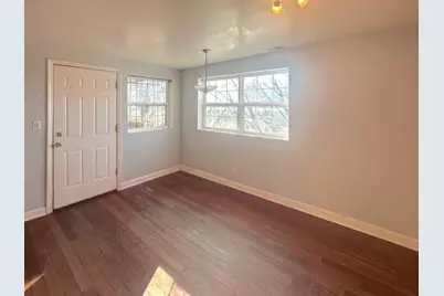 1939 W Pratt Boulevard #3, Chicago, IL 60626 - Photo 7
