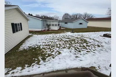 704 Cherokee Trail, Marengo, IL 60152 - Photo 19