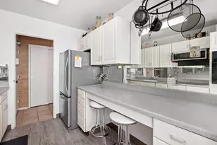 5757 N Sheridan Rd, Chicago, IL 60660 - Photo 13