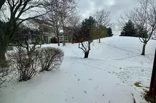 2267 Briar Ct, Hoffman Estates, IL 60169 - Photo 13