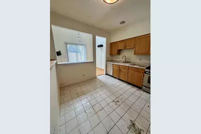 2267 Briar Court, Hoffman Estates, IL 60169 - Photo 7