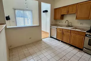 2267 Briar Ct, Hoffman Estates, IL 60169 - Photo 7