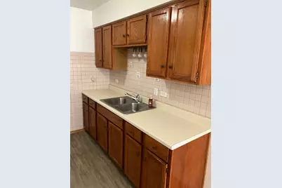 7901 Newland Avenue, Burbank, IL 60459 - Photo 3