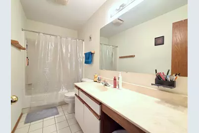 745 W Streamwood Boulevard #B, Streamwood, IL 60107 - Photo 15