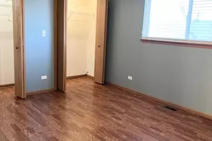 7558 Heritage Ct, Summit, IL 60501 - Photo 11