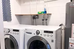 7558 Heritage Ct, Summit, IL 60501 - Photo 23