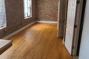 1340 W 18th Pl, Chicago, IL 60608 - Photo 5