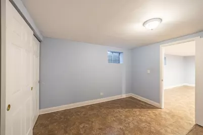 [Address not provided], Elgin, IL 60120 - Photo 17