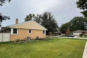 901 Brookline Ln, Park Ridge, IL 60068 - Photo 19