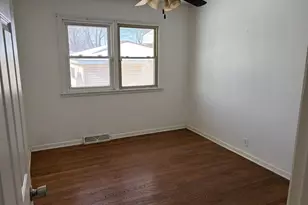 370 Clyde Ave, Calumet City, IL 60409 - Photo 11