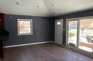 370 Clyde Ave, Calumet City, IL 60409 - Photo 3