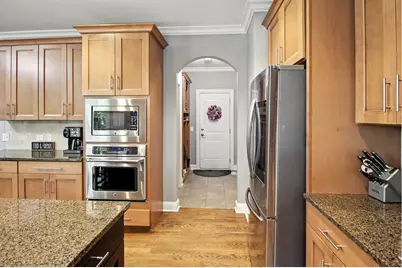 6613 Carl Court, Woodridge, IL 60517 - Photo 7