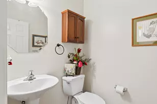 2022 Torino Dr, Elgin, IL 60123 - Photo 9