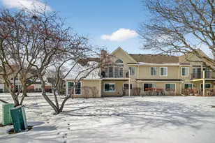 1643 Colfax Ct, Bartlett, IL 60103 - Photo 5