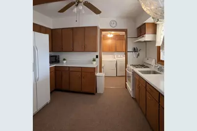 516 Lincolnshire Drive, Sycamore, IL 60178 - Photo 3