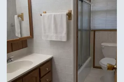 516 Lincolnshire Drive, Sycamore, IL 60178 - Photo 9