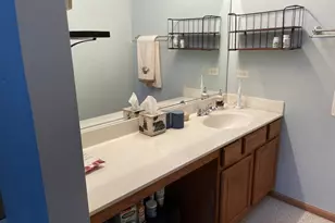 724 County Line Rd, Aurora, IL 60502 - Photo 17