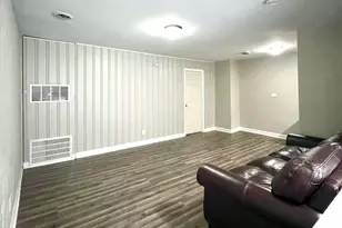 402 Allen St, Joliet, IL 60436 - Photo 13