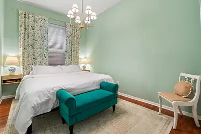 1051 W Barry Avenue #2W, Chicago, IL 60657 - Photo 13