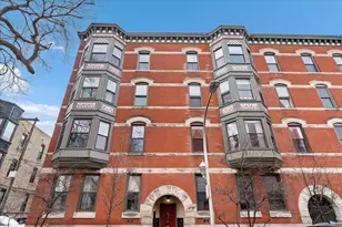 1051 W Barry Ave, Chicago, IL 60657 - Photo 1