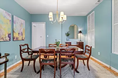 1051 W Barry Avenue #2W, Chicago, IL 60657 - Photo 11