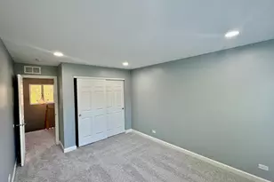 423 Acushnet St, Elgin, IL 60124 - Photo 15