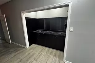 6166 S Sayre Ave, Chicago, IL 60638 - Photo 9