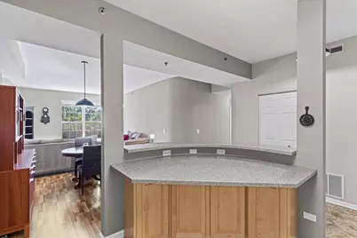 3135 Town Square Drive #401, Rolling Meadows, IL 60008 - Photo 7