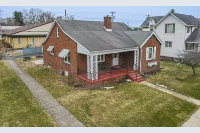 335 E Oak Street, Watseka, IL 60970 - Photo 3