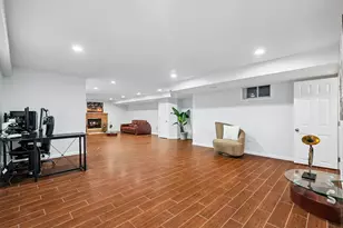 1 Camberley Ct, Hinsdale, IL 60521 - Photo 27