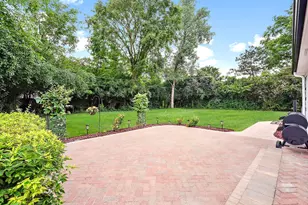 1 Camberley Ct, Hinsdale, IL 60521 - Photo 11