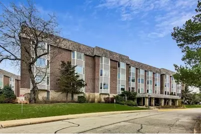 2500 Windsor Mall #2D, Park Ridge, IL 60068 - Photo 1