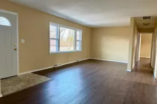 1811 W Main St, Sleepy Hollow, IL 60118 - Photo 3